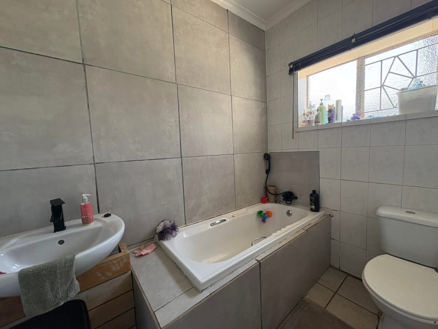 3 Bedroom Property for Sale in Stilfontein Ext 4 North West